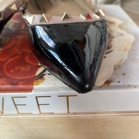 AUTHENTIC VALENTINO ROCKSTUD FLATS. - Picture 3 of 5